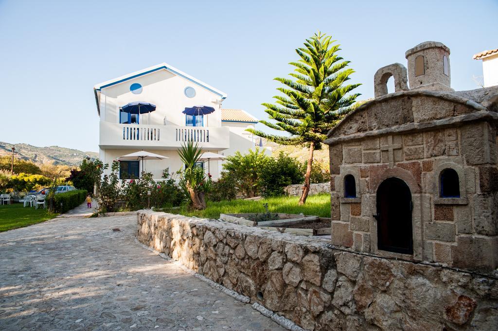 Dreams Apartments - Katelios,Santa Barbara Beach Екстер'єр фото